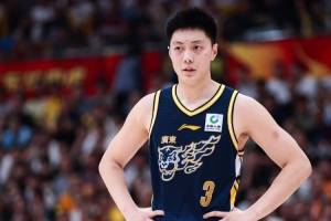 胡明轩：身体是第一位 需要一个周期去好好维护 整个赛季都有伤病